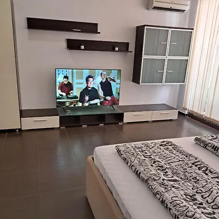 студио 13 парус Apartment *